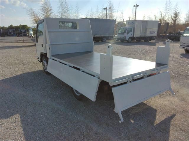 ISUZU ELF 2017 Image 31