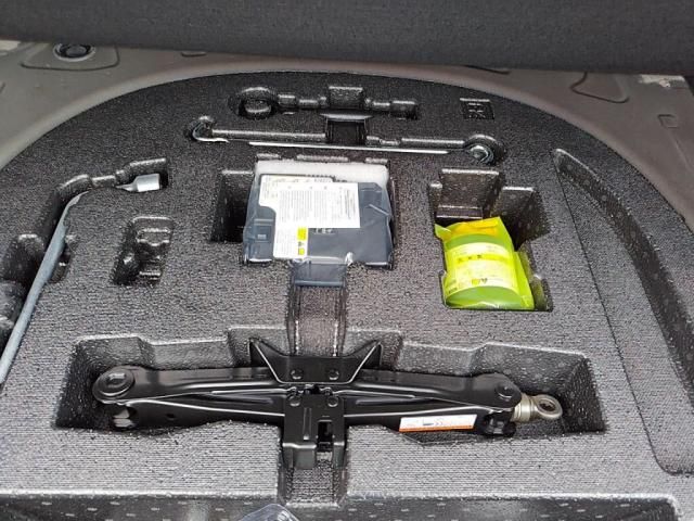 TOYOTA LEXUS ES300H 2021 Image 31