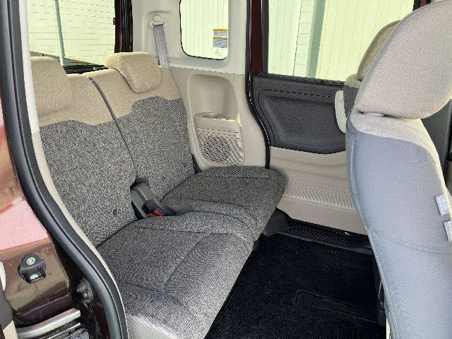 HONDA N BOX 2017 Image 31