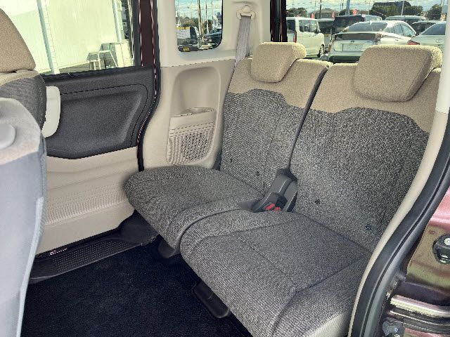 HONDA N BOX 2017 Image 31