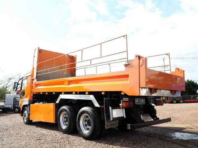 MITSUBISHI FUSOU SUPER GREAT 2014 Image 31