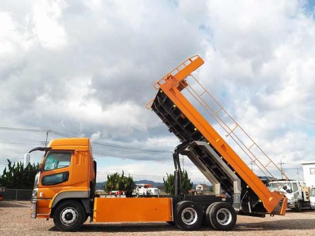 MITSUBISHI FUSOU SUPER GREAT 2014 Image 31