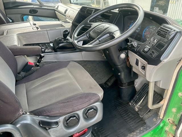 MITSUBISHI FUSOU SUPER GREAT 2015 Image 31