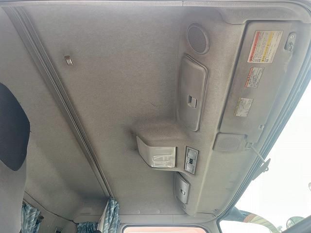 MITSUBISHI FUSOU SUPER GREAT 2015 Image 31