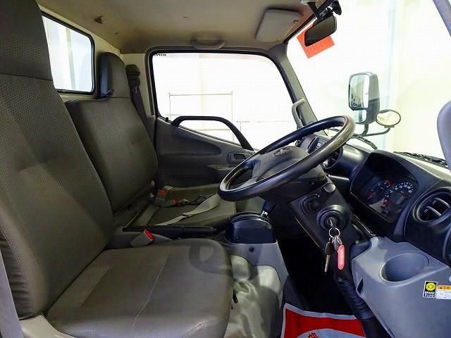 HINO DUTRO 2017 Image 31