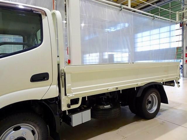 HINO DUTRO 2017 Image 31