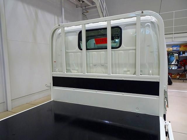 HINO DUTRO 2017 Image 31