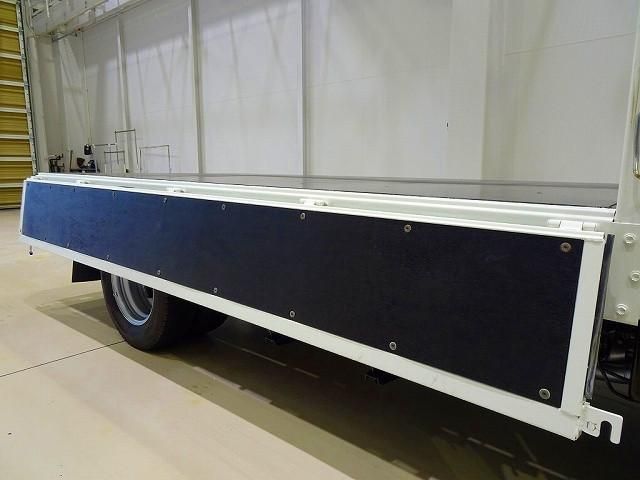 HINO DUTRO 2017 Image 31