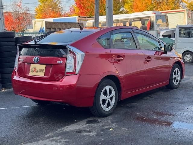 TOYOTA PRIUS 2013 Image 31