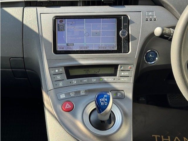TOYOTA PRIUS 2013 Image 31