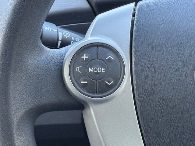 TOYOTA PRIUS 2013 Image 31