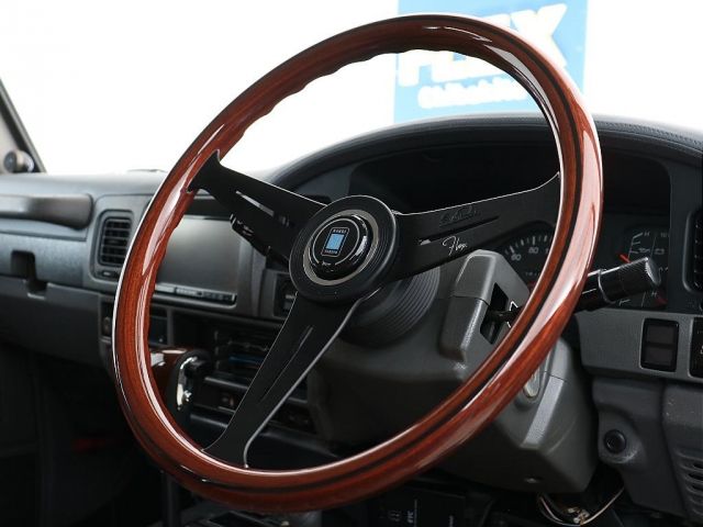 TOYOTA LANDCRUISER PRADO 1994 Image 31