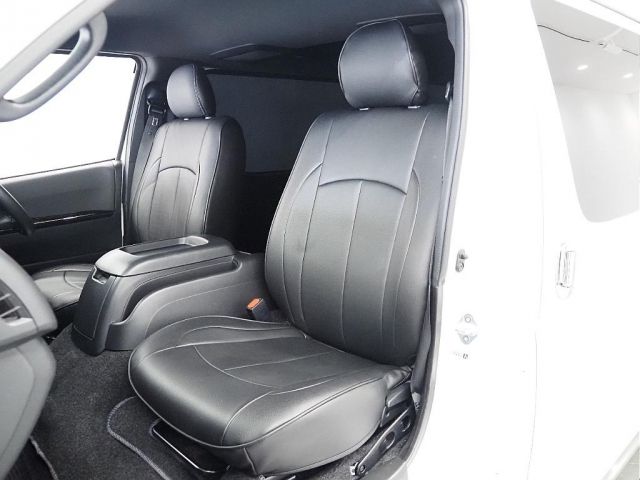 TOYOTA HIACE VAN 4WD 2021 Image 31