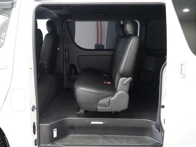 TOYOTA HIACE VAN 4WD 2021 Image 31