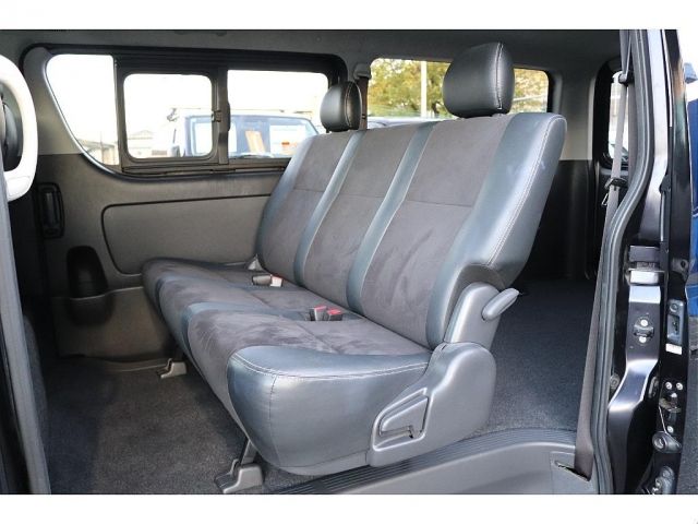 TOYOTA HIACE VAN 2WD 2016 Image 31