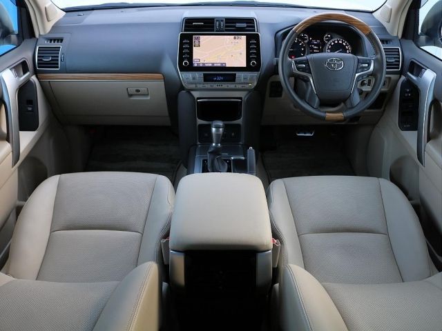 TOYOTA LANDCRUISER PRADO 2023 Image 31