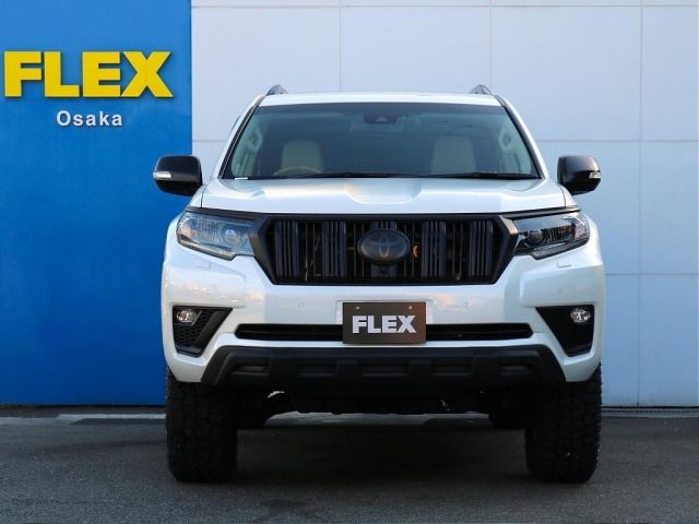 TOYOTA LANDCRUISER PRADO 2023 Image 31