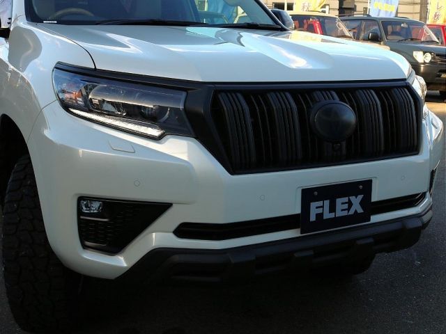 TOYOTA LANDCRUISER PRADO 2023 Image 31