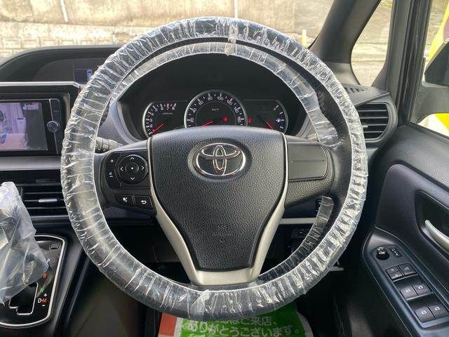 TOYOTA NOAH 2014 Image 31