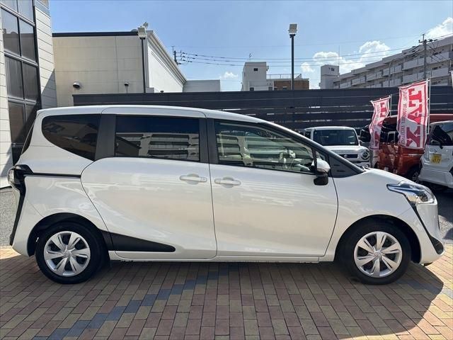 TOYOTA SIENTA HYBRID 2020 Image 31