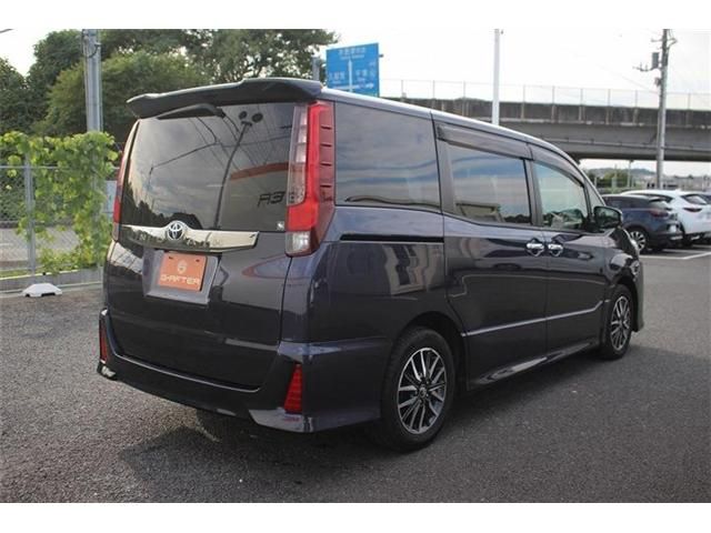 TOYOTA NOAH 2016 Image 31