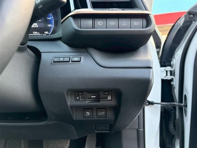 TOYOTA CROWN SPORT 2024 Image 31