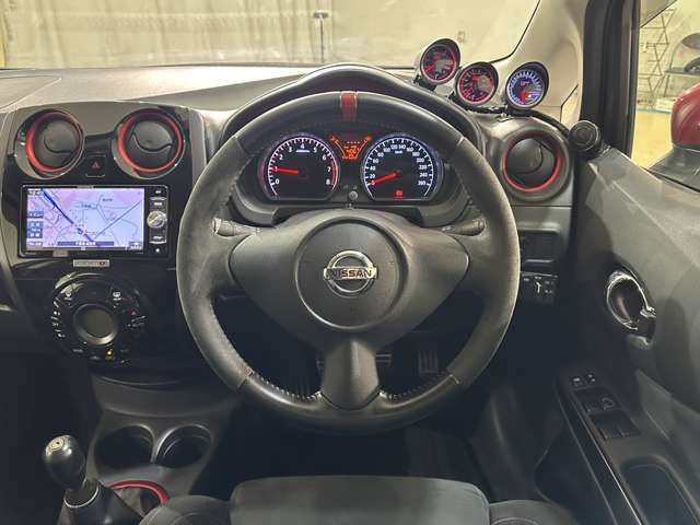 NISSAN NOTE 2015 Image 31