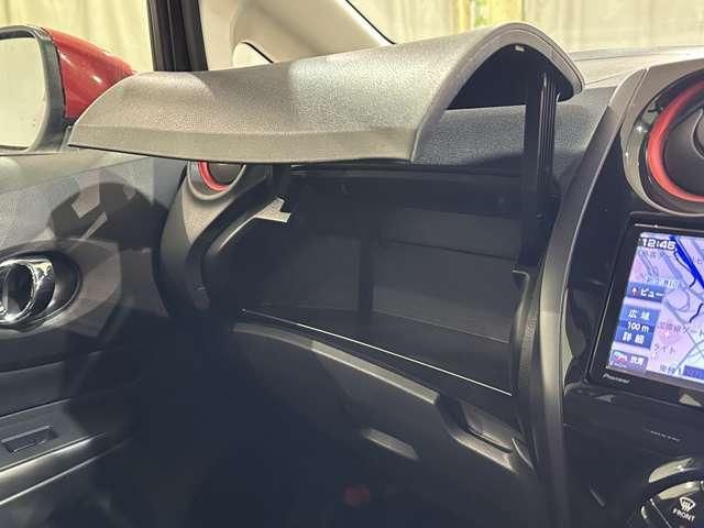 NISSAN NOTE 2015 Image 31