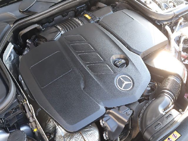 MERCEDES BENZ E CLAS 2023 Image 31