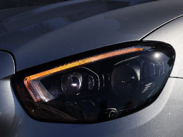 MERCEDES BENZ E CLAS 2023 Image 31