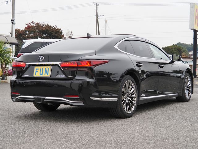 TOYOTA LEXUS LS500H 4WD 2021 Image 31