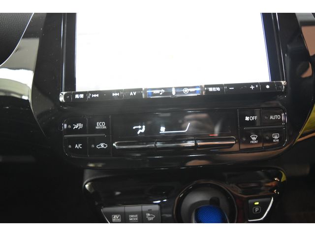 TOYOTA PRIUS 2016 Image 31