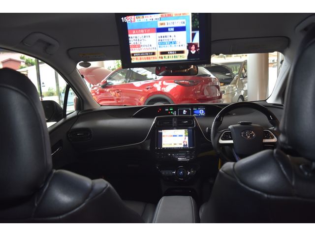 TOYOTA PRIUS 2016 Image 31