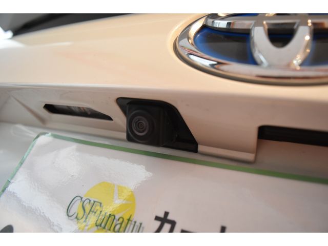 TOYOTA PRIUS 2016 Image 31