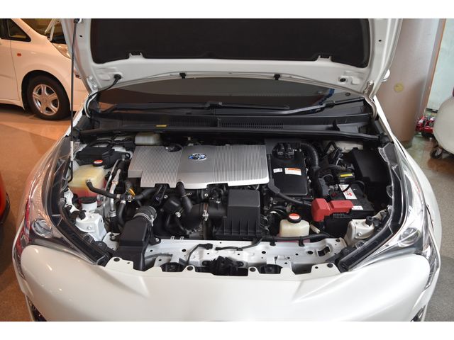 TOYOTA PRIUS 2016 Image 31