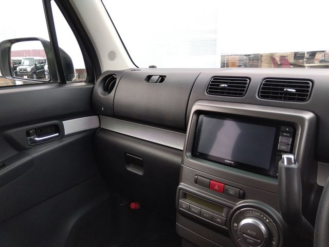 DAIHATSU MOVE CONTE CUSTOM 2015 Image 31