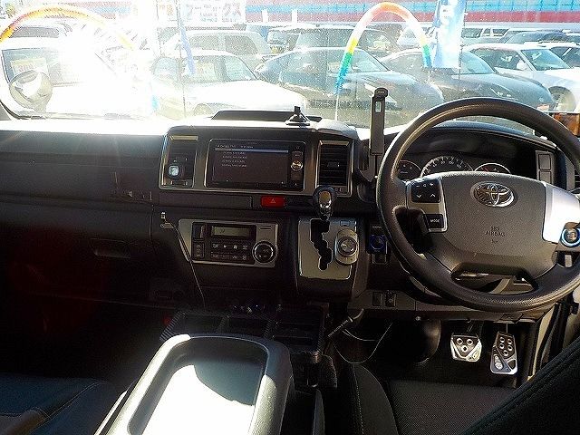 TOYOTA HIACE VAN 4WD 2015 Image 31
