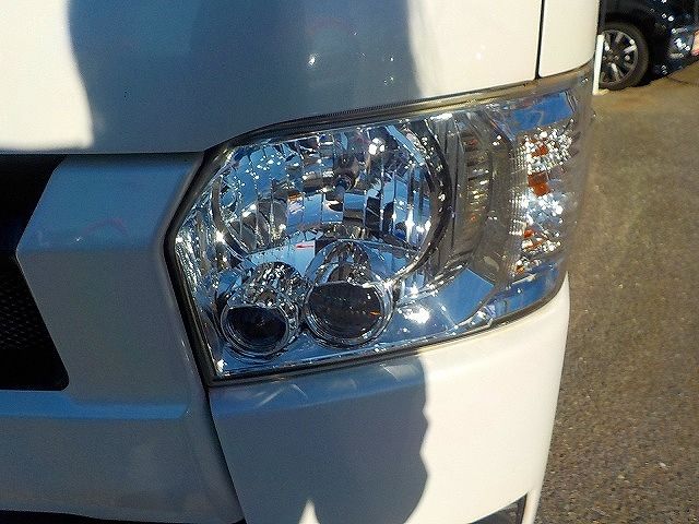 TOYOTA HIACE VAN 4WD 2015 Image 31