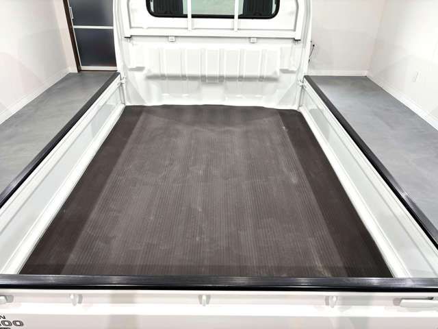 NISSAN NT100 CLIPPER 4WD 2015 Image 31