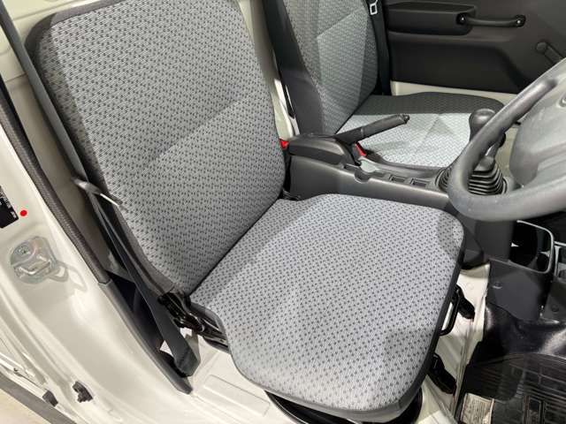 NISSAN NT100 CLIPPER 4WD 2015 Image 31