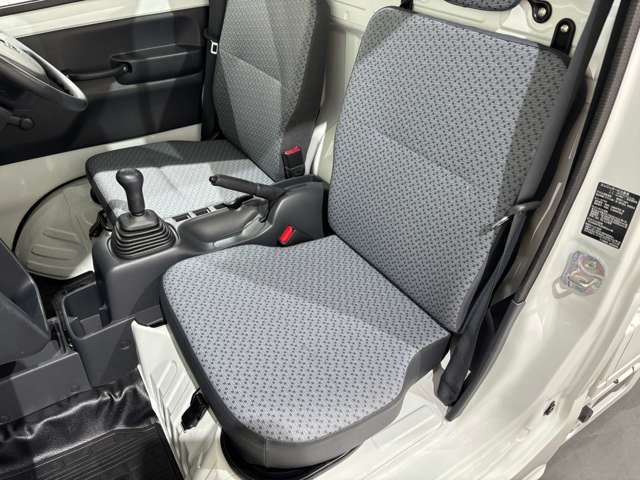 NISSAN NT100 CLIPPER 4WD 2015 Image 31