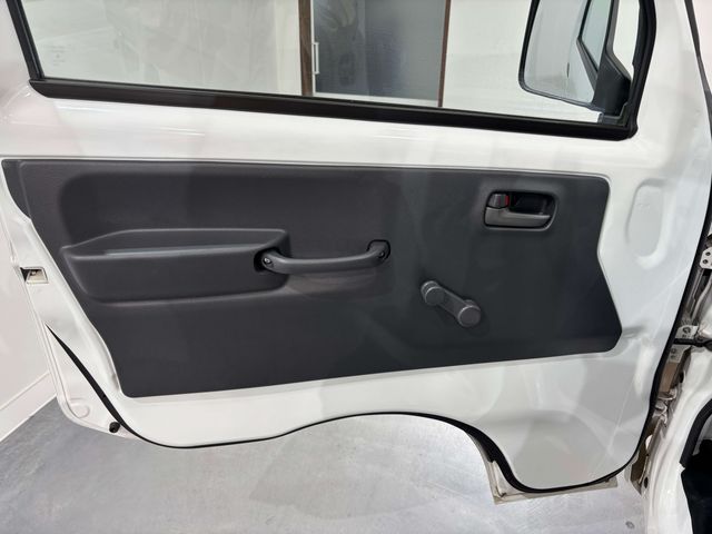 NISSAN NT100 CLIPPER 4WD 2015 Image 31