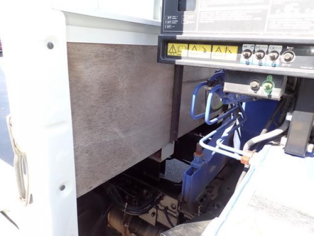 ISUZU ELF 2014 Image 31