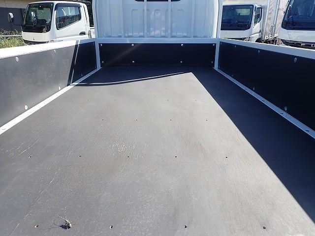 MITSUBISHI CANTER 2025 Image 31