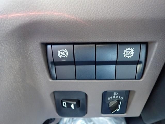 MITSUBISHI CANTER 2025 Image 31