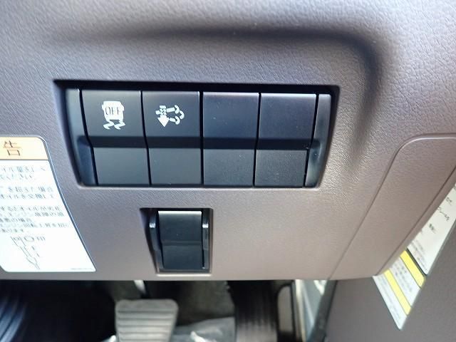 MITSUBISHI CANTER 2025 Image 31