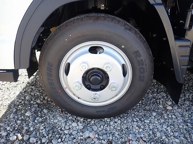 MITSUBISHI CANTER 2025 Image 31