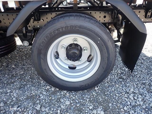 MITSUBISHI CANTER 2025 Image 31