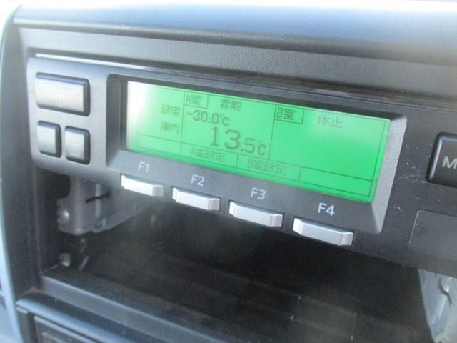 MITSUBISHI CANTER 2018 Image 31