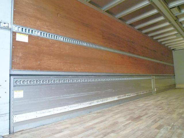 NISSAN DIESEL QUON 2019 Image 31